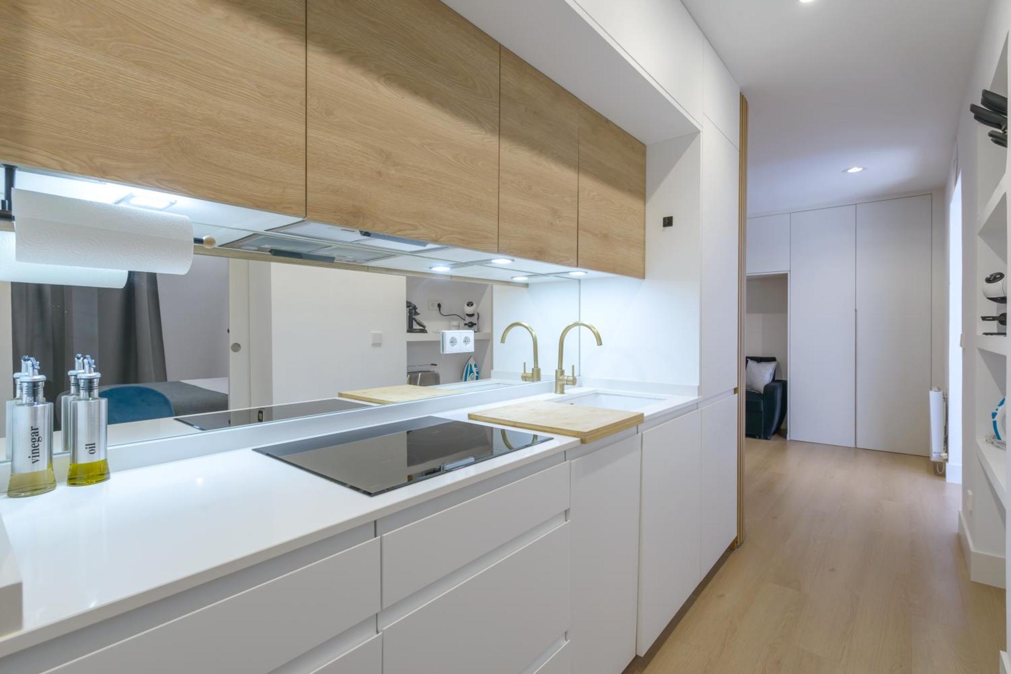 Apartment Gran Via New 2br 1bth Elevator Madrid